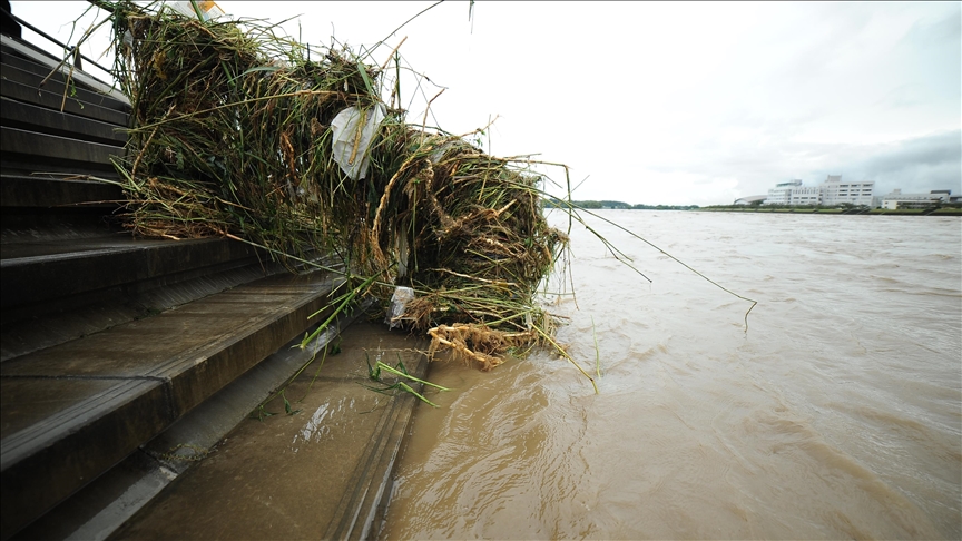 Typhoon Nanmadol hits southeastern South Korea