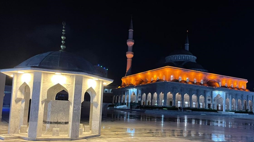 الصومال.. مسجد يحمل آثار العمارة العثمانية يثير الإعجاب