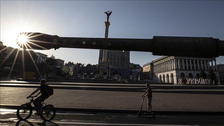 Swiss president urges Russia to end war against Ukraine