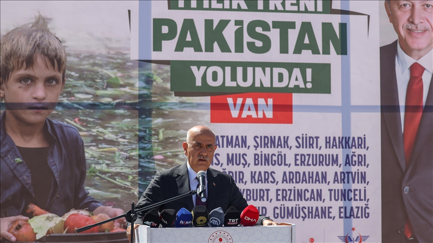 Tarım ve Orman Bakanı Kirişci: Pakistanlı kardeşlerimizin yanında olduğumuzu burada bir kez daha göstermek durumundayız