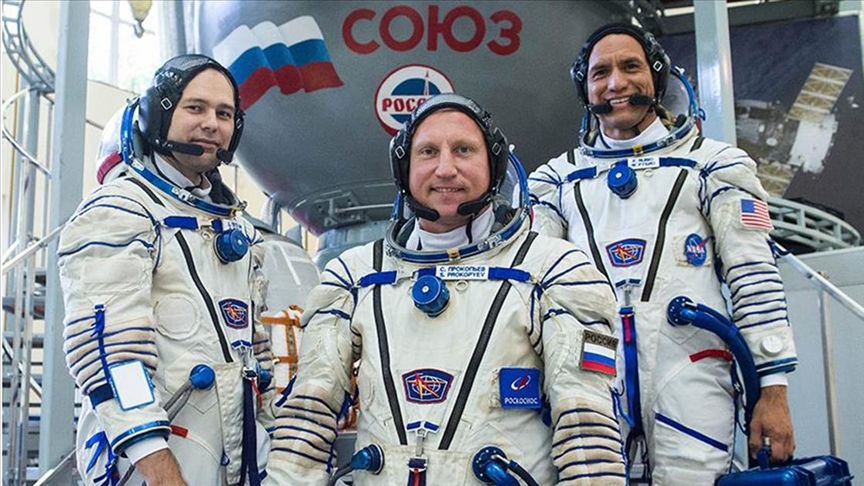 Soyuz MS-22 ile iki Rus ve bir Amerikan astronotu uzaya gönderildi