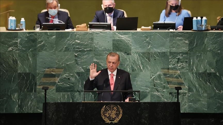 New York Times hails Erdogan's peace efforts in Russia-Ukraine conflict