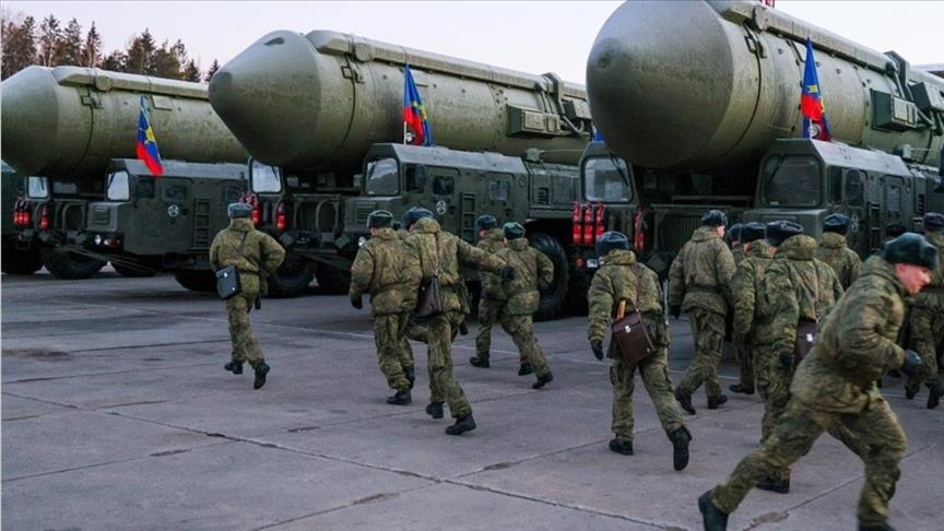 Moscou menace d'utiliser l'arme nucléaire en Ukraine 