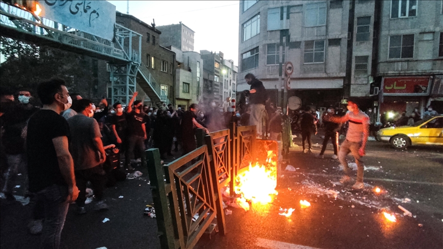 ABD'den kadın protestolarında şiddet gerekçesiyle İranlı bazı güvenlik yetkililerine yaptırım