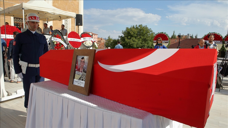 Şehit Uzman Onbaşı Karaçam, memleketi Çorum'da son yolculuğuna uğurlandı