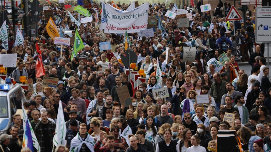 Thousands march in Germany demanding climate action