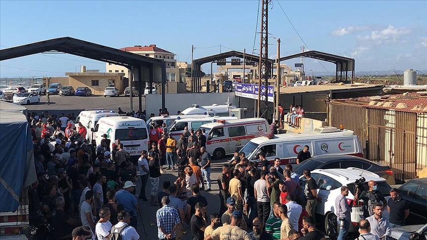 Lübnan: Suriye açıklarında göçmenleri taşıyan teknenin batması sonucu 75 kişi öldü