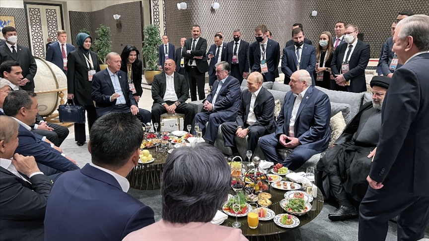 Bölgeselden küresele çok kutuplu Türk dış politikası