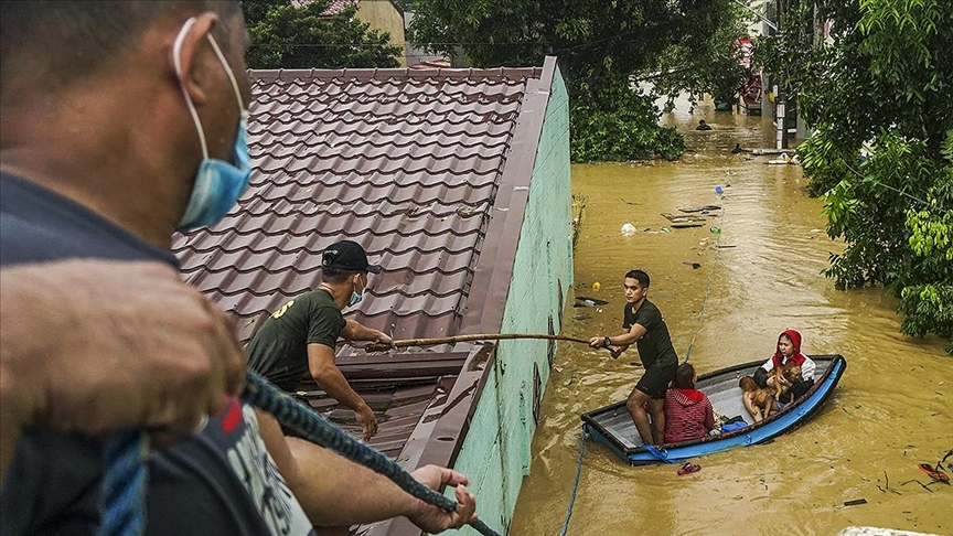 Filipinler'de yaklaşan Noru Tayfunu nedeniyle binlerce kişi tahliye edildi
