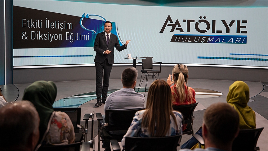 "AAtölye Buluşmaları"nın konuğu Spiker Cengizhan Cevahiroğlu oldu