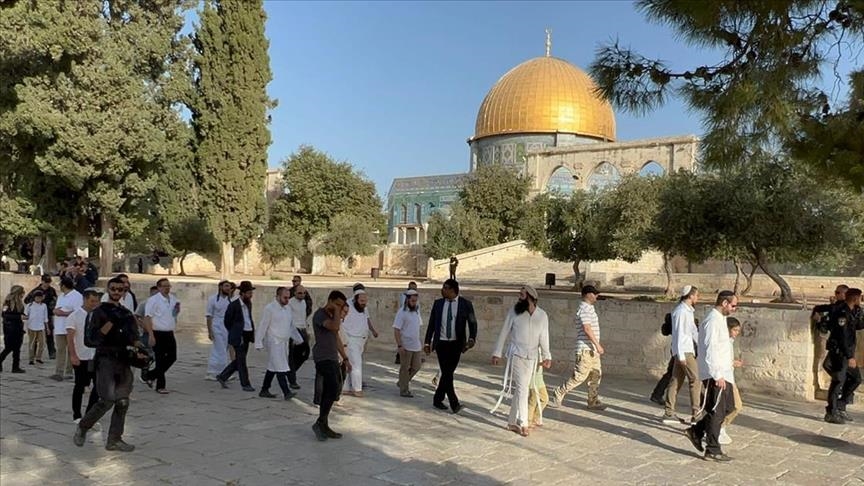 Des colons israéliens renouvellent leur prise d'assaut de la mosquée Al-Aqsa