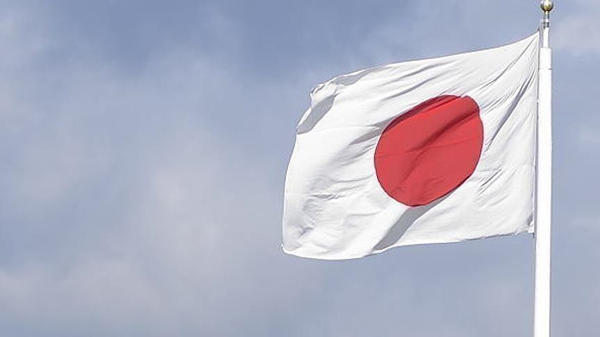 Japan accuses Chinese ships of trespassing