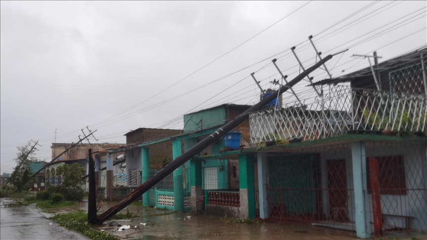 Hurricane Ian knocks out power in Cuba ahead of Florida landfall