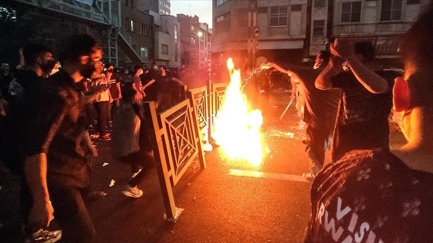 Di protestoyên li Îranê da bandor û potansiyela rêxistinên terorê