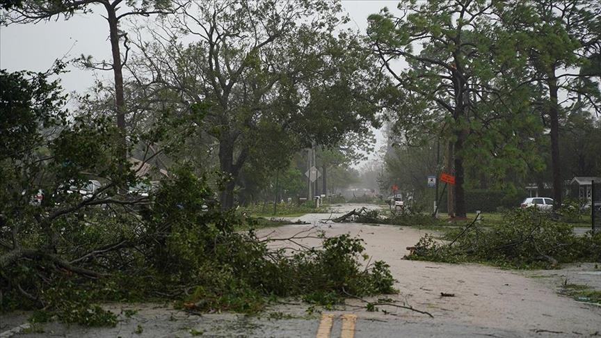 Hundreds feared dead as Tropical Storm Ian exits Florida