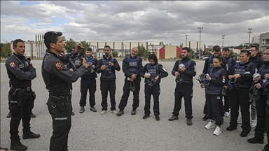 Çatışma bölgelerinde çalışan gazeteciler AA Savaş Muhabirliği Eğitimi'nin önemini vurguladı