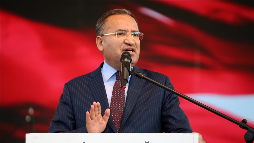 Adalet Bakanı Bozdağ: Gizli olan soruşturmanın bilgilerini Sayın Kılıçdaroğlu'na kim iletiyor?