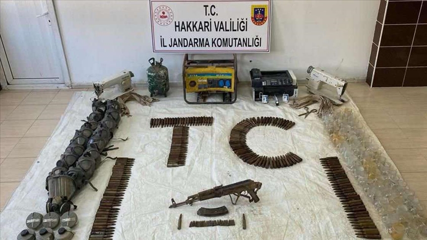 الأمن التركي يدمر مغارة ضخمة لإرهابيي "بي كي كي" في هكاري