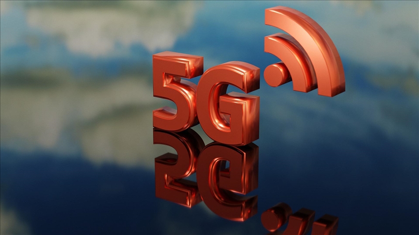 Indian premier launches 5G services