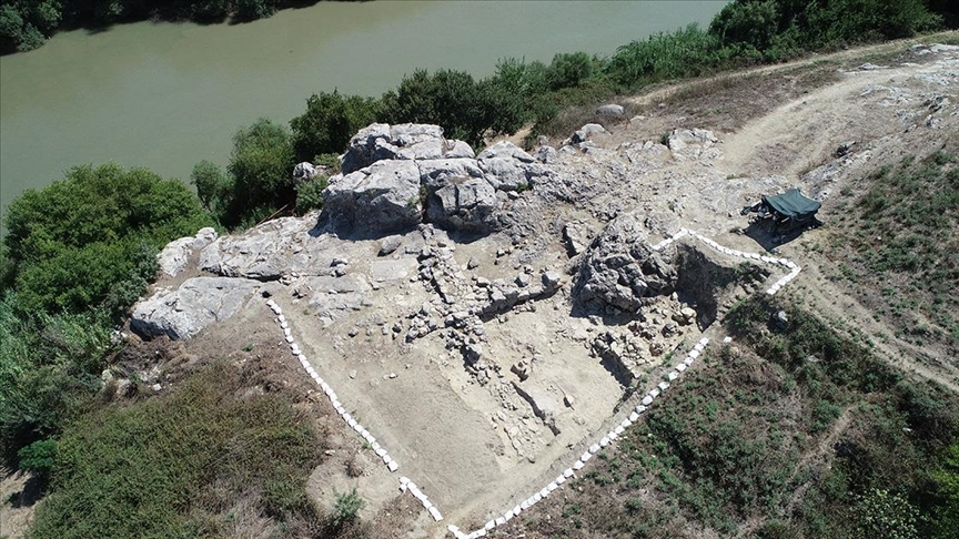 Sirkeli Höyüğü, arkeolog adaylarının bilimsel çalışmalarına da katkı sağlıyor