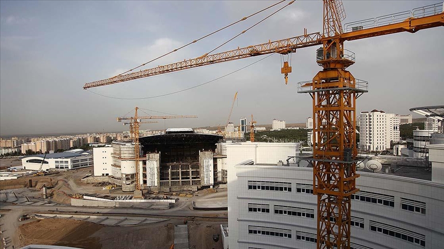 Yurt dışı müteahhitlik sektörü 9 ayda 8,7 milyar dolarlık iş üstlendi