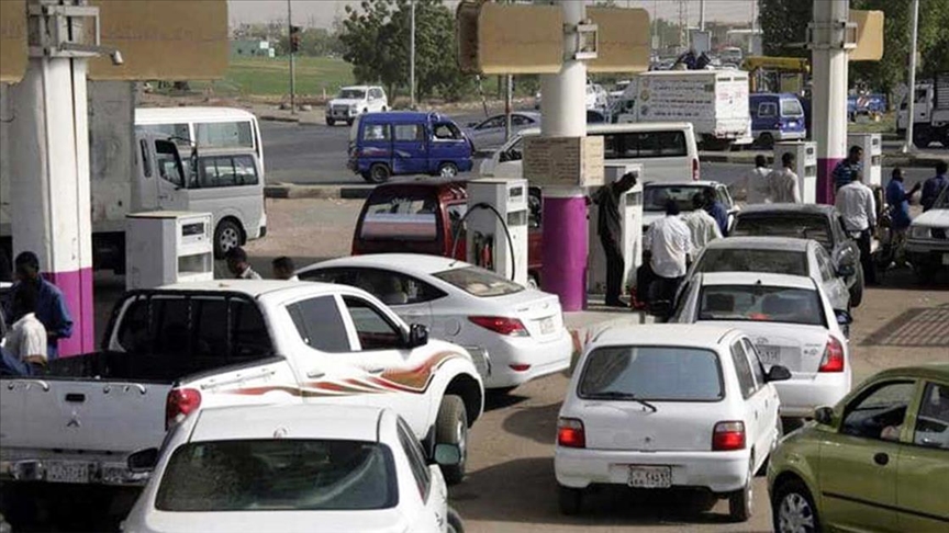 السودان يخفض أسعار الوقود