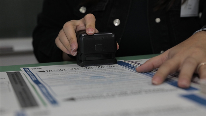 Bosna Hersek Yüksek Temsilcisi'nin seçim akşamı aldığı kararlar Hırvat milliyetçilerin elini güçlendirebilir
