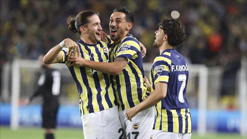 Foot / Europa League / Gr.B – 3ème J. : Fenerbahçe domine l'AEK Larnaca 2-0