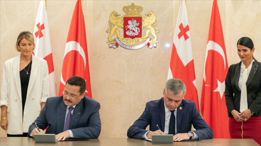 Gürcistan silahlı kuvvetleri Türkiye'den zırhlı araç tedarik edecek