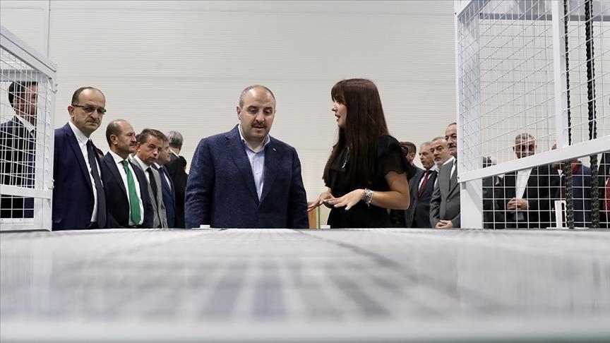 تركيا ثالث أكبر منتج للألواح الشمسية في العالم