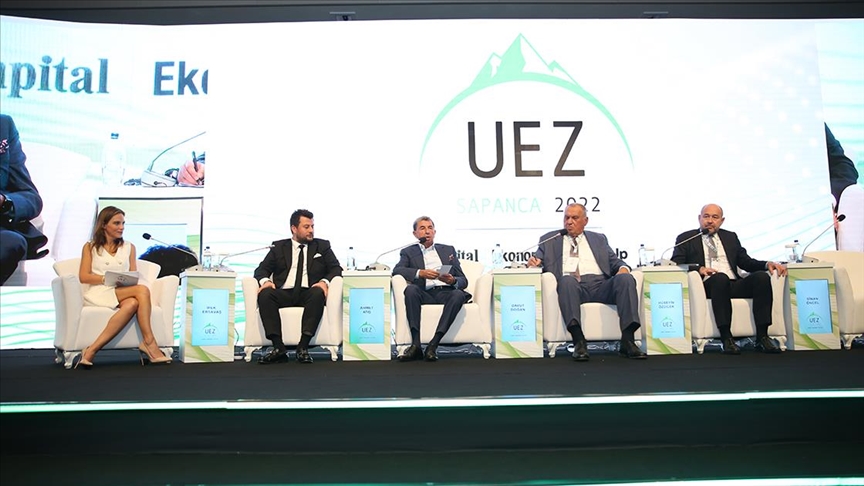 Uludağ Ekonomi Zirvesi'nde "Perakendede Dönüşümün Geleceği" konuşuldu