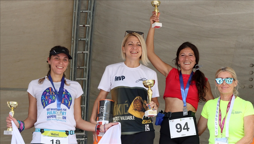 Novosadski maraton: Pehari pobednika otišli u Apatin i Sombor
