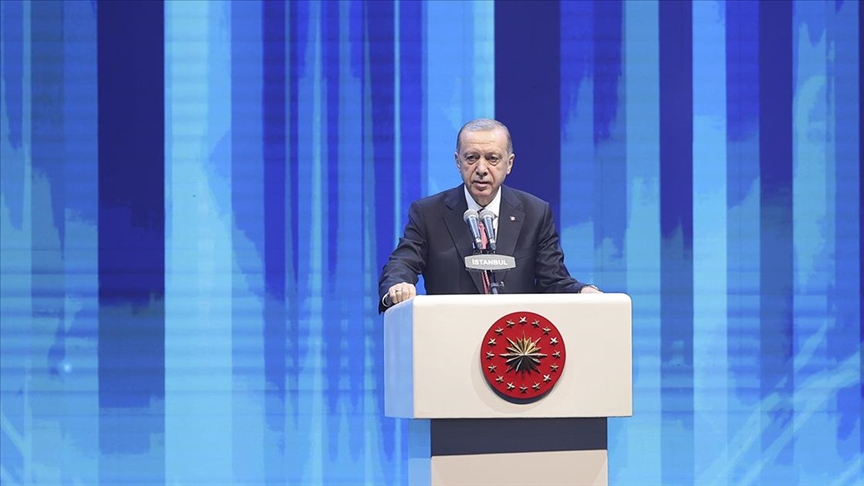 Cumhurbaşkanı Erdoğan: Siz gençler hedeflerinize kararlılıkla yürüyecek azme, iradeye, güce, kabiliyete sahipsiniz