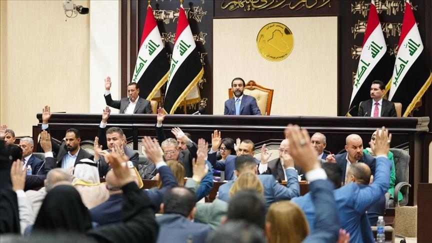 العراق.. البرلمان يرفع جلسته إلى الخميس لاختيار رئيس الجمهورية