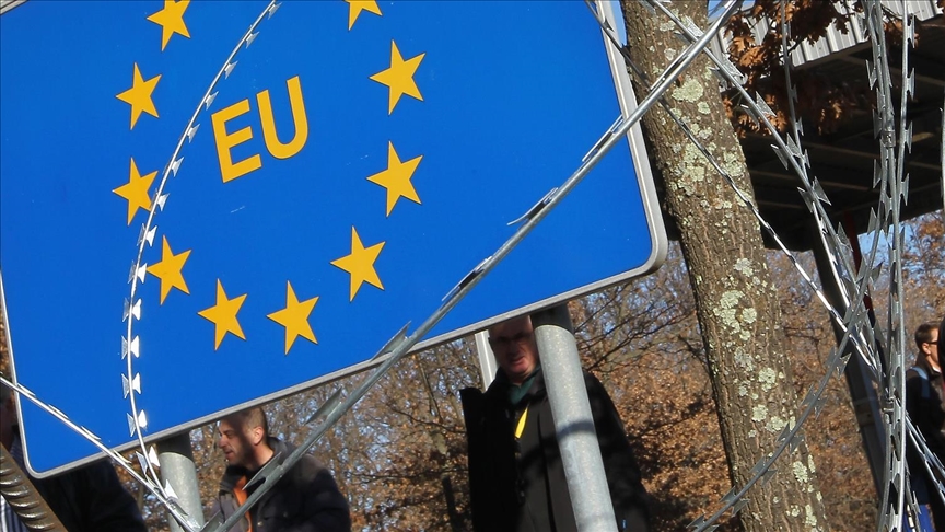 EU migrant crossings jump 70% to highest since 2016