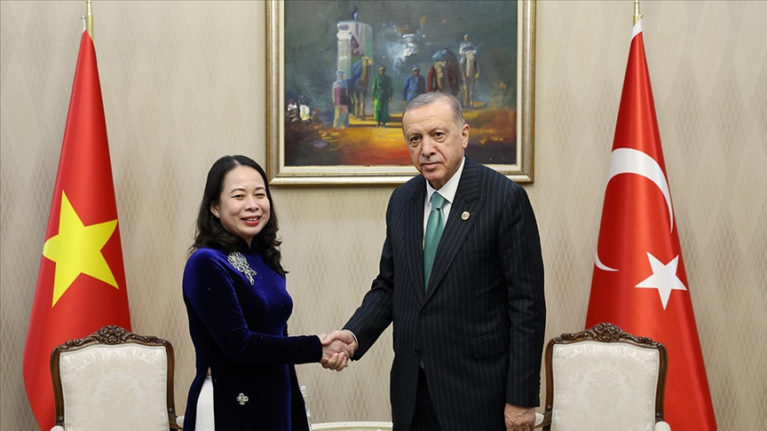 Cumhurbaşkanı Erdoğan, Vietnam Sosyalist Cumhuriyeti Devlet Başkan Yardımcısı Xuan ile bir araya geldi