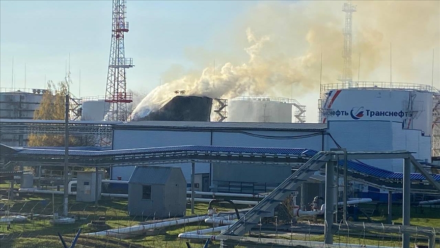 В РФ сообщили об обстреле нефтебазы под Белгородом