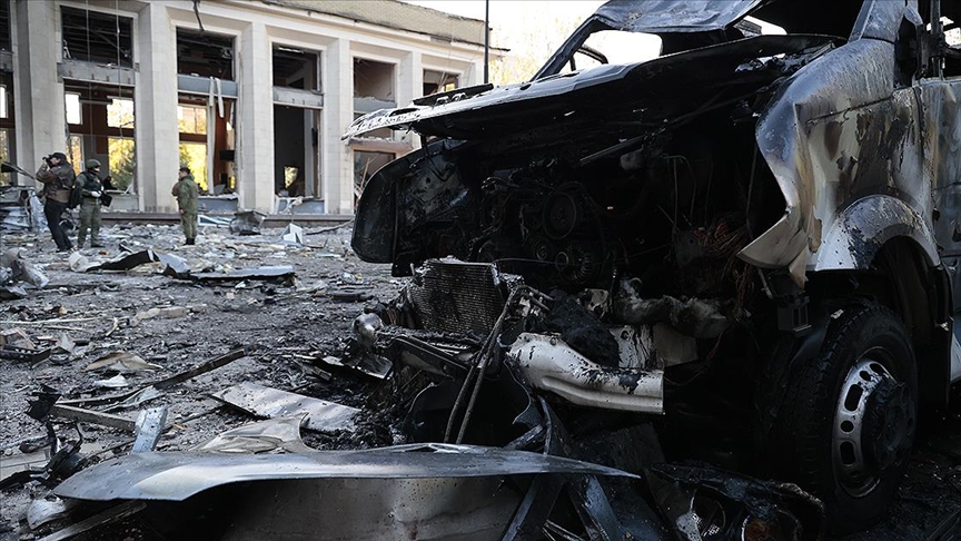 Rusya'nın ilhak ettiği Donetsk şehrinin Ukrayna güçlerince vurulduğu iddia edildi 