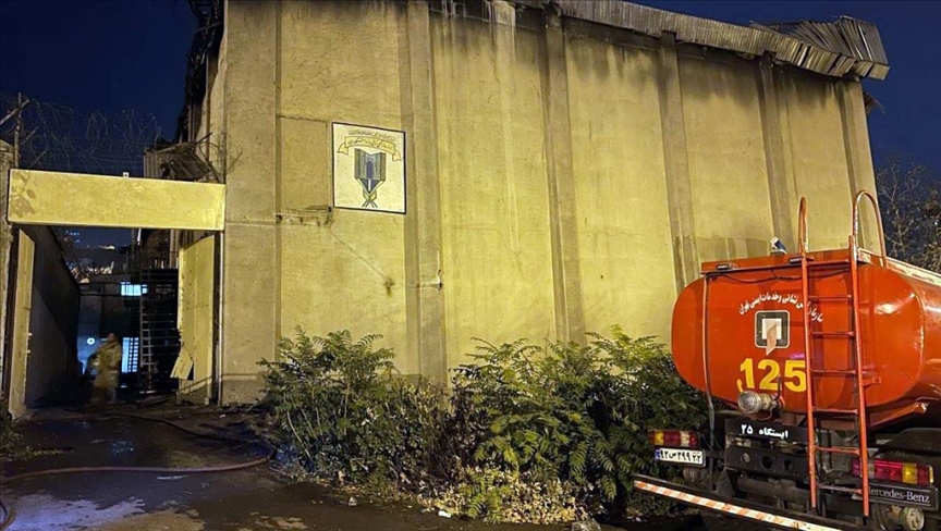 4 dead, 61 injured in fire, clashes at Iran’s Evin prison