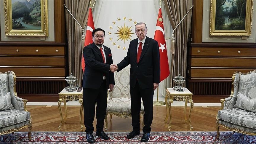 Türkiye: Erdogan accorde une audience au président du Parlement mongol