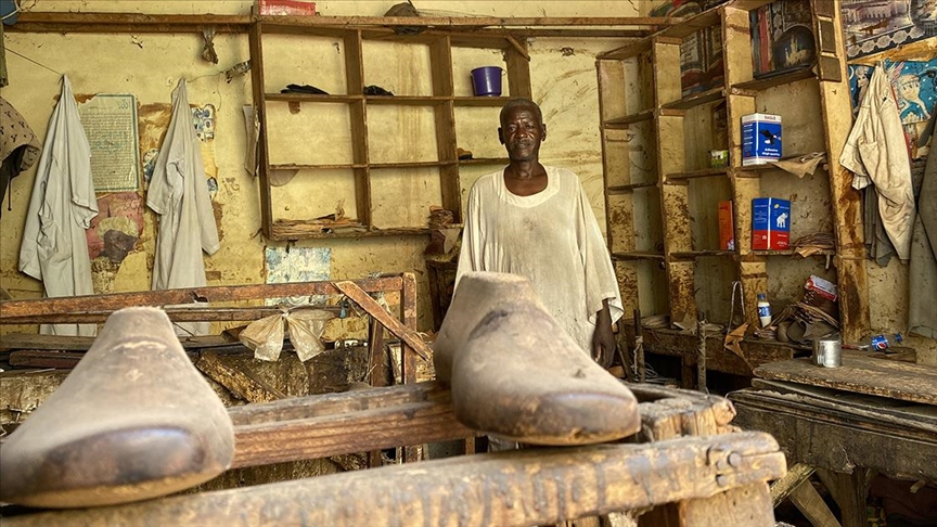 Sudan'da 'ayakkabıların efendisi' merkub, ülkenin sembollerinden biri olmayı sürdürüyor