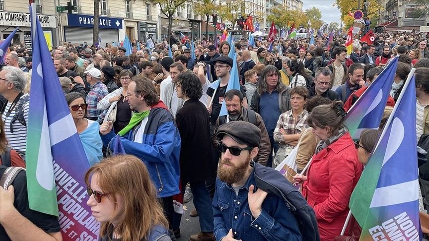 Over 140,000 people join protests in Paris: Organizers