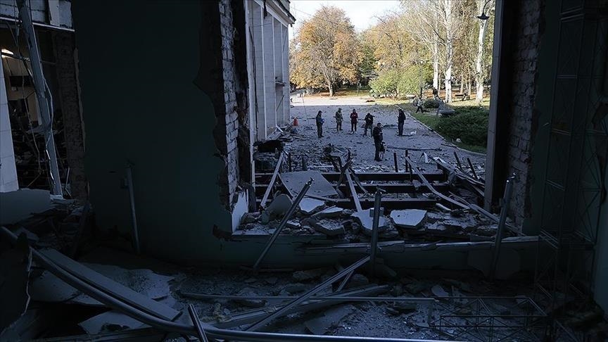 Airstrikes continue targeting Ukraine’s capital Kyiv, says mayor