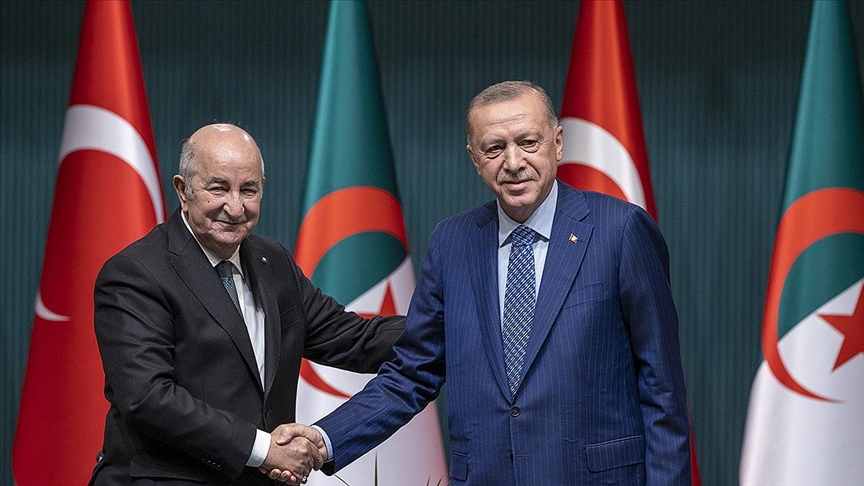 Cumhurbaşkanı Erdoğan, Cezayir Cumhurbaşkanı Tebbun ile telefonda görüştü