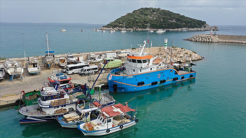 "Akdeniz Araştırma 1" gemisi, Lübnan kara sularındaki balık ekosistemini araştırdı