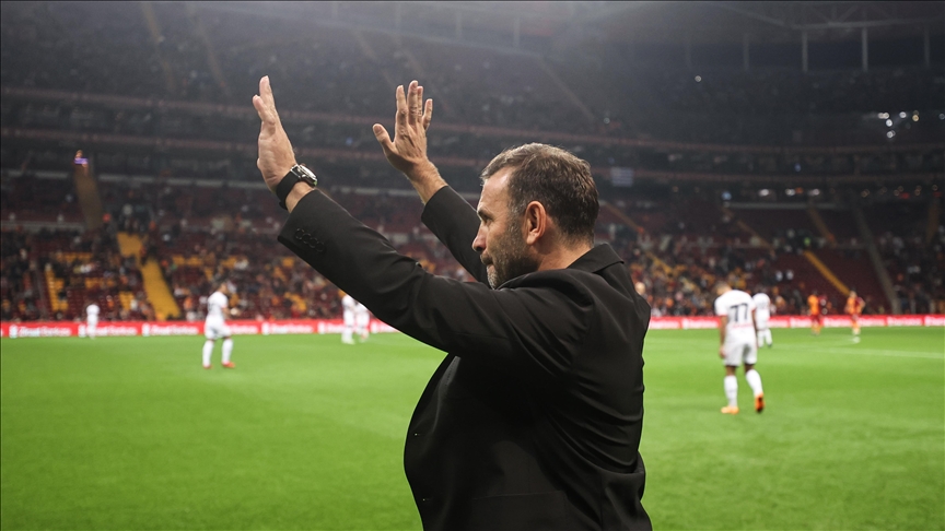 Galatasaray Teknik Direktörü Okan Buruk: Çok iyi ve geniş bir kadromuz var