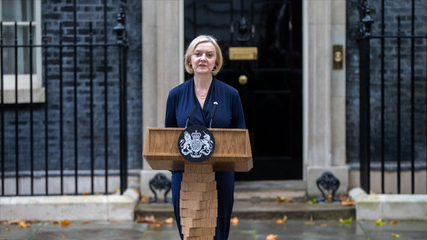 İngiltere tarihinin "en kısa süre görevde kalan Başbakanı" Liz Truss oldu