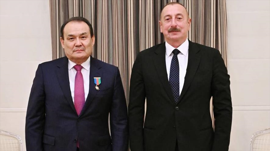 İlham Aliyev'den Türk Devletleri Teşkilatı Genel Sekreteri Amreyev'e "Dostluk Nişanı"