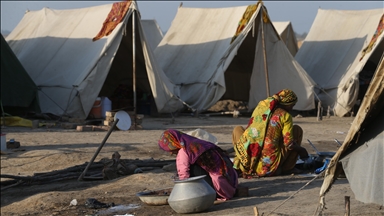 ده‌ها هزار سیل‌زده پاکستانی در آستانه زمستان هنوز در چادر زندگی می‌کنند