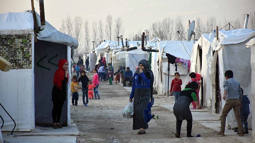 Lebanon says 551 refugees returned to Syria